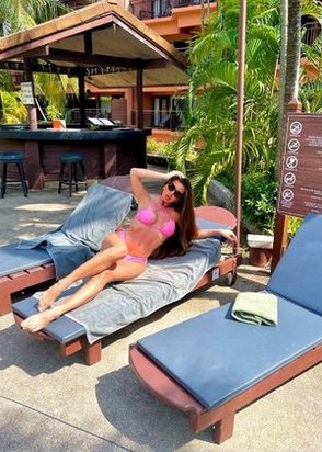 Шлюха Оксана (21), Свиблово, 50,000 ₽ час, Секс классический, Стриптиз не профи, тел +7(921)658-94-47
