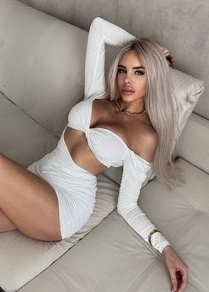 Ночная бабочка Лера (25), Добрынинская, 3,000 ₽ час, Минет без резинки, Легкая доминация, тел +7(900)073-46-40