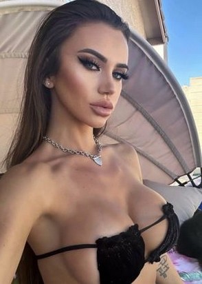 Путана Мира (27), Университет, 3,000 ₽ час, Окончание на грудь, Легкая доминация, тел +7(953)501-78-85