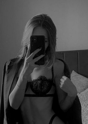 Путана Адель (21), Останкинский, 14,000 ₽ час, Секс классический, Окончание на лицо, тел +7(999)425-85-04