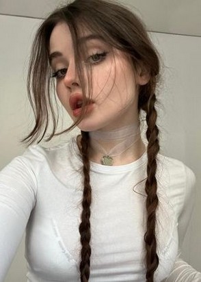 Профессионалка Ангелина (23), Профсоюзная, 3,000 ₽ час, Окончание на грудь, Окончание в рот, тел +7(901)846-09-47