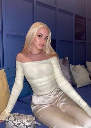 Содержанка Тина (20), Шаболовская, 3,000 ₽ час, Секс классический, Минет без резинки, тел +7(937)172-56-65