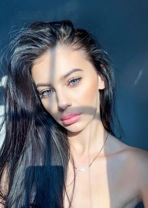 Индивидуалка Эля (22), Нагорная, 3,000 ₽ час, Минет в презервативе, Массаж расслабляющий, тел +7(953)504-50-42