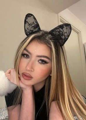 Шлюха Ксюша (24), Зябликово, 7,000 ₽ час, Минет без резинки, Массаж эротический, тел +7(919)571-98-38