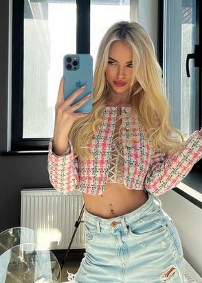 Профессионалка Женя (22), Первомайская, 5,000 ₽ час, Стриптиз не профи, Массаж эротический, тел +7(986)367-36-97