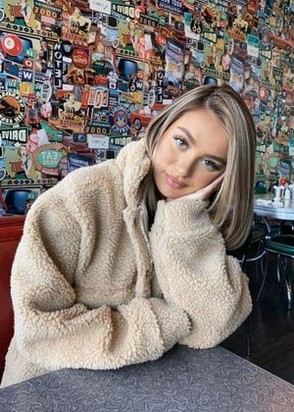 Проститутка Лина (23), Дорогомилово, 5,000 ₽ час, Минет в презервативе, Окончание в рот, тел +7(951)689-78-92