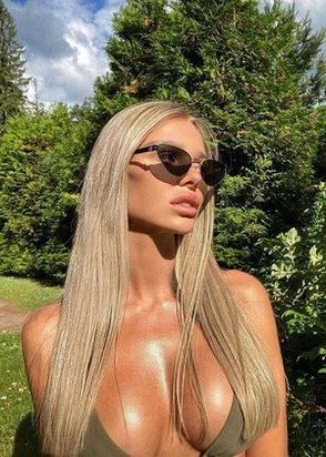 Ночная бабочка Арина (26), Шаболовская, 10,000 ₽ час, Стриптиз профи, Массаж классический, тел +7(908)367-56-03