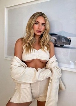 Ночная бабочка Лора (26), Фили, 6,000 ₽ час, Окончание на грудь, Массаж расслабляющий, тел +7(952)831-90-40
