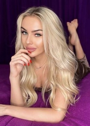 Путана Николь (25), Крылатское, 10,000 ₽ час, Минет в презервативе, Минет без резинки, тел +7(978)370-78-03