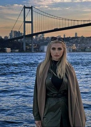 Путана Эвелина (23), Смоленская, 3,000 ₽ час, Минет в презервативе, Окончание на лицо, тел +7(918)832-57-43