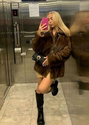 Проститутка Маша (20), Шаболовская, 3,000 ₽ час, Минет без резинки, Стриптиз не профи, тел +7(919)143-42-16