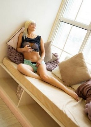 Жрица любви Елизавета (26), Стахановская, 3,000 ₽ час, Минет в презервативе, Золотой дождь вам (мужчине), тел +7(917)980-16-41