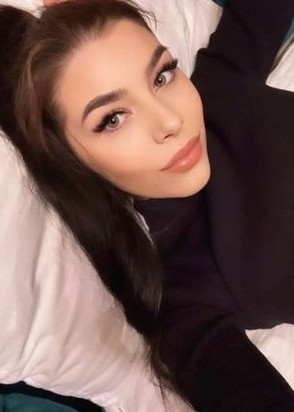 Шлюха Жасмин (24), Петровский парк, 7,000 ₽ час, Минет без резинки, Массаж классический, тел +7(978)642-92-25