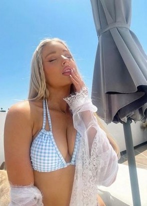 Путана Альбина (22), Южное Бутово, 8,000 ₽ час, Минет без резинки, Минет глубокий, тел +7(988)813-10-70
