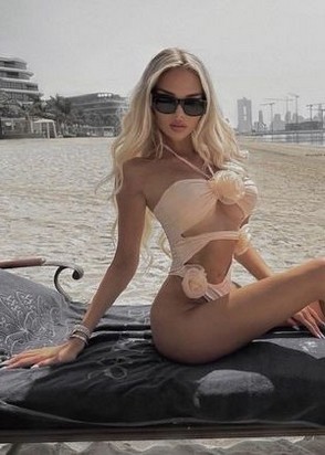 Шлюха Мария (23), Водный стадион, 8,000 ₽ час, Минет глубокий, Массаж расслабляющий, тел +7(978)359-36-62