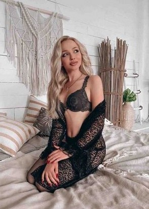 Индивидуалка Анна (24), Шаболовская, 3,000 ₽ час, Госпожа, Порка, тел +7(918)409-32-16