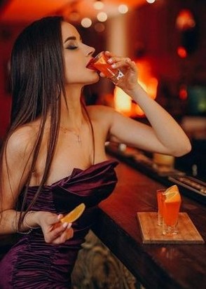 Жрица любви Катерина (21), Первомайская, 3,000 ₽ час, Минет в презервативе, Стриптиз не профи, тел +7(989)095-09-08