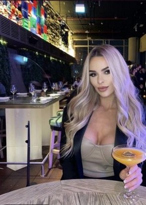 Шлюха Настя (25), Фонвизинская, 10,000 ₽ час, Массаж классический, Массаж эротический, тел +7(999)193-35-52