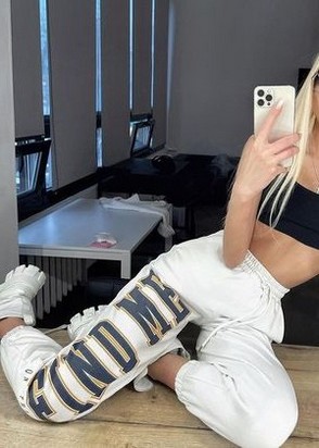 Профессионалка ЭЛЯ (23), Смоленская, 15,000 ₽ час, Минет без резинки, Массаж расслабляющий, тел +7(989)236-20-72