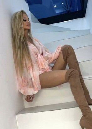 Жрица любви Алиса (23), Лермонтовский проспект, 10,000 ₽ час, Окончание на лицо, Массаж профессиональный, тел +7(904)486-43-51