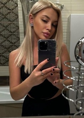 Путана Ирина (20), Фрунзенская, 8,000 ₽ час, Массаж классический, Массаж эротический, тел +7(928)970-64-57