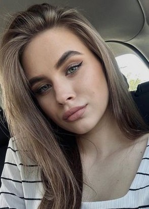Массажистка Ксюша (20), Шелепиха, 8,000 ₽ час, Минет без резинки, Стриптиз не профи, тел +7(921)689-80-42