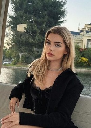 Эскортница Настя (21), Строгино, 8,000 ₽ час, Массаж расслабляющий, Фетиш, тел +7(999)465-04-76