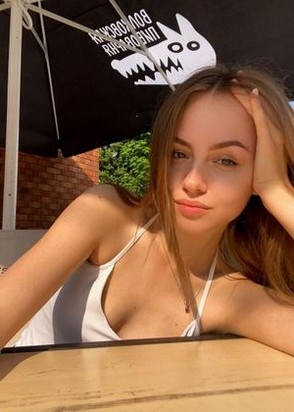 Массажистка Эля (21), Теплый Стан, 8,000 ₽ час, Минет в презервативе, Минет глубокий, тел +7(902)405-29-57