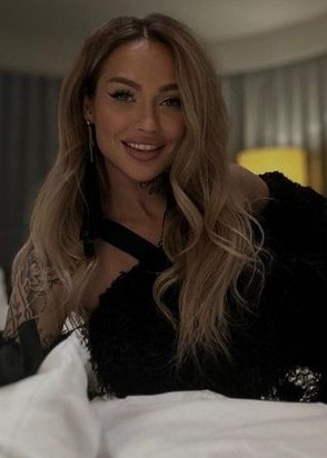 Эскортница Лариса (25), Лермонтовский проспект, 8,000 ₽ час, Минет без резинки, Легкая доминация, тел +7(986)654-72-63