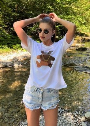 Проститутка Лера (23), Улица Старокачаловская, 8,000 ₽ час, Минет без резинки, Окончание на грудь, тел +7(950)467-63-60