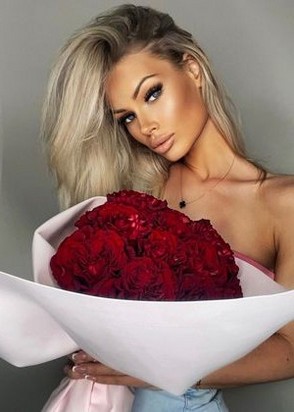 Путана Инна (25), Останкинский, Окончание на грудь, Массаж классический, тел +7(952)920-30-24