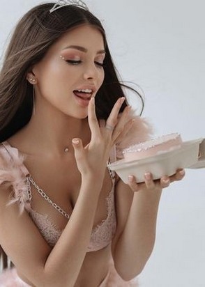 Путана Милена (24), Первомайская, 8,000 ₽ час, Стриптиз профи, Массаж профессиональный, тел +7(989)958-81-81