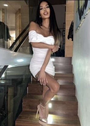Массажистка Светлана (23), Смоленская, Окончание на грудь, Окончание в рот, тел +7(988)769-37-75
