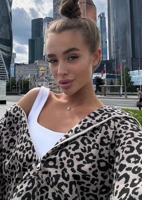 Содержанка Дана (23), Третьяковская, 8,000 ₽ час, Массаж классический, Легкая доминация, тел +7(950)509-96-17