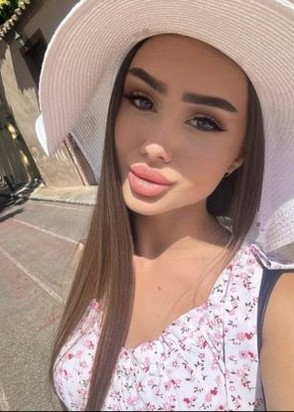 Эскортница Анечка (23), Профсоюзная, Минет глубокий, Массаж расслабляющий, тел +7(904)147-96-56