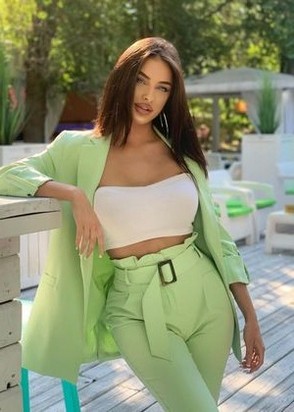 Эскортница Бэлла (19), 6,000 ₽ час, Минет в презервативе, Массаж урологический, тел +7(919)681-28-81