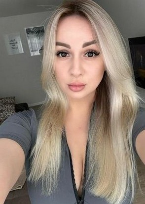Массажистка Юлия (27), Рязанский проспект, 2,500 ₽ час, Минет глубокий, Окончание на грудь, тел +7(989)719-71-51