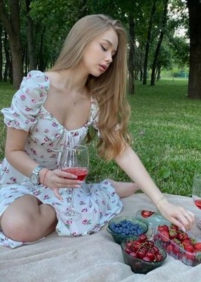 Жрица любви Эля (21), Улица Скобелевская, 8,000 ₽ час, Окончание на грудь, Фетиш, тел +7(995)971-03-36