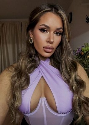 Жрица любви Адалинн (24), Смоленская, 22,500 ₽ час, Минет без резинки, Массаж классический, тел +7(931)143-54-63