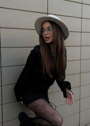 Проститутка Лиза (24), Тургеневская, 8,000 ₽ час, Секс анальный, Окончание в рот, тел +7(902)412-57-85