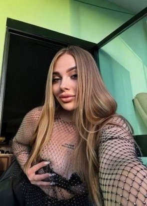Проститутка Жасмин (22), Нахабино, 8,000 ₽ час, Стриптиз не профи, Массаж расслабляющий, тел +7(978)715-48-36
