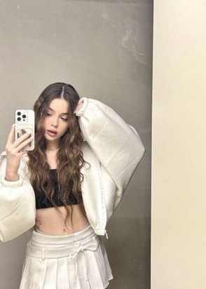 Профессионалка Агата (19), Студенческая, 8,000 ₽ час, Секс анальный, Массаж классический, тел +7(921)703-27-45