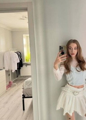 Эскортница Эльза (22), Студенческая, 10,000 ₽ час, Игрушки, Минет глубокий, тел +7(919)876-14-47