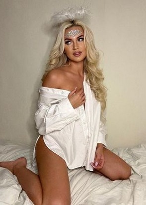 Индивидуалка Арина (26), Севастопольская, 10,000 ₽ час, Минет без резинки, Стриптиз профи, тел +7(951)462-78-34