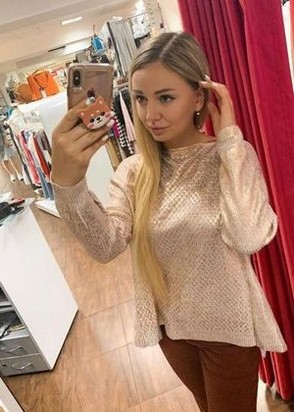 Куртизанка Аня (22), Студенческая, 10,000 ₽ час, Минет в презервативе, Госпожа, тел +7(951)127-35-89