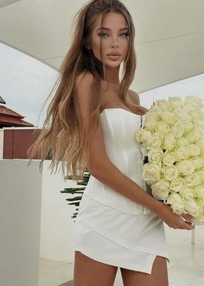 Шлюха ЭВЕЛИНА (23), Технопарк, 10,000 ₽ час, Окончание на грудь, Массаж эротический, тел +7(904)263-69-67