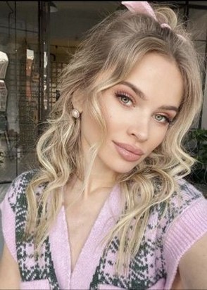 Куртизанка Алиса (23), Войковская, Минет в презервативе, Массаж классический, тел +7(999)160-64-48