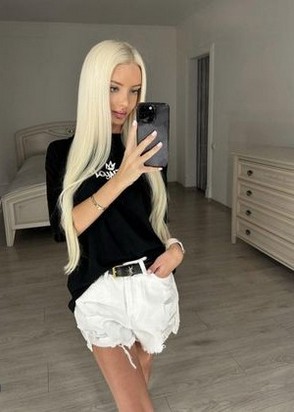 Профессионалка Марьяна (25), Теплый Стан, 10,000 ₽ час, Окончание на лицо, Стриптиз не профи, тел +7(928)053-93-47
