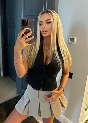 Путана Илона (20), Шелепиха, 9,000 ₽ час, Секс классический, Секс анальный, тел +7(921)743-29-76
