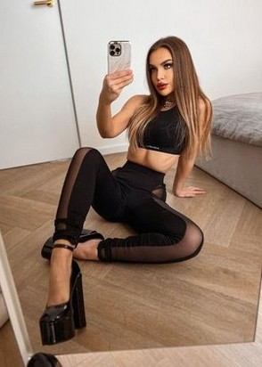 Куртизанка Фокси (25), Ленинский проспект, 10,000 ₽ час, Стриптиз не профи, Массаж расслабляющий, тел +7(991)046-76-89